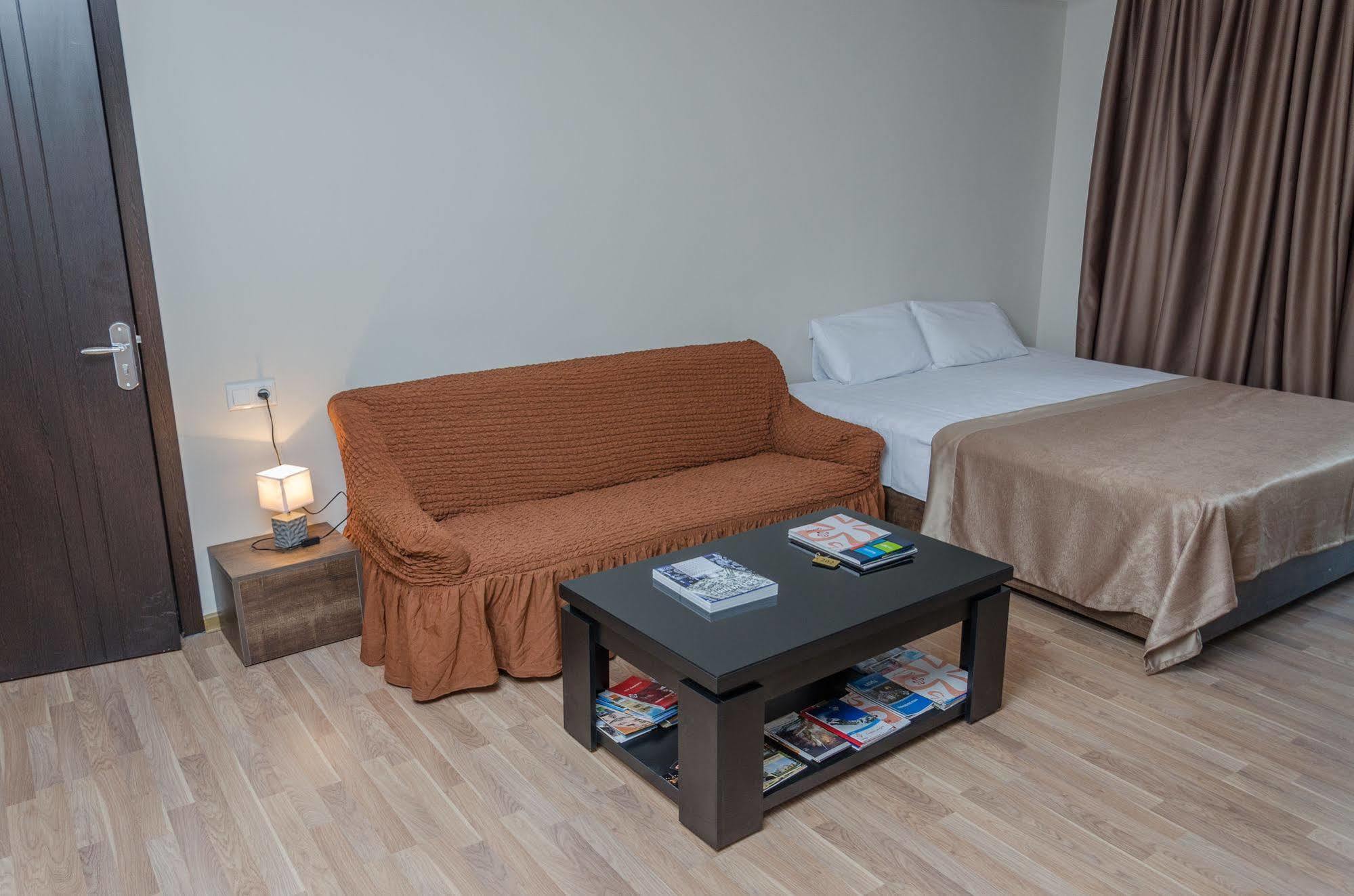 Big Bay Hotel Tbilisi Zewnętrze zdjęcie